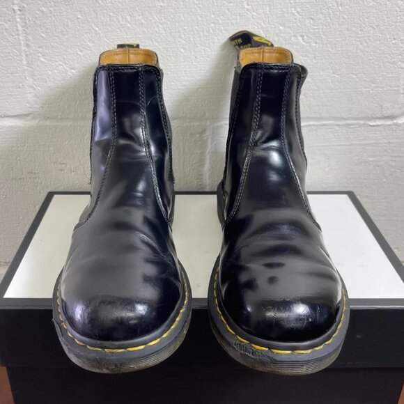 Dr. Martens 2976 Black Smooth Leather Chelsea Boot Pull On Women's 8 US/6 UK - Picture 1 of 12